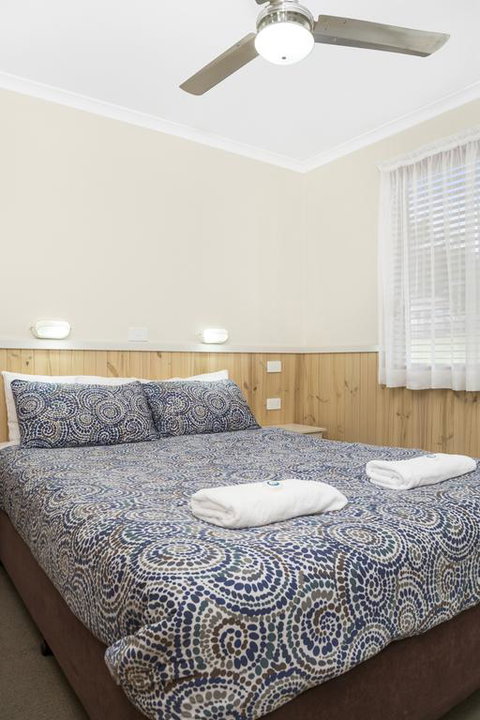 Kendalls Beach Holiday Park - Hotel Accommodation 3