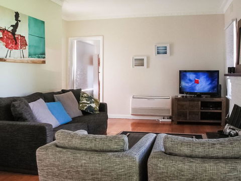 Kilcunda Coast House - Hotel Accommodation 2