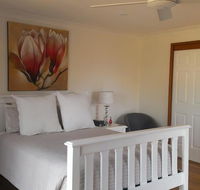 Kincumber House - Hotel Accommodation