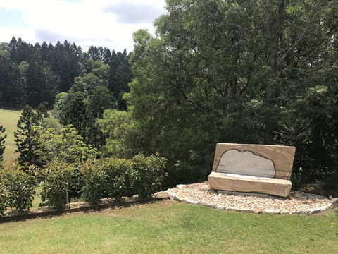 King Ludwigs Cottage - Hotel Accommodation 2