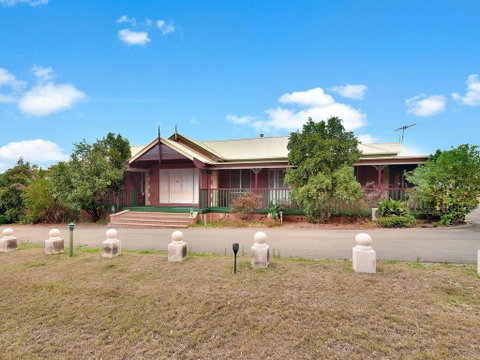 King Retreat Estate - You Can Honestly Walk To Bimbadgen And Hope Estate Concerts - Hotel Accommodation 0