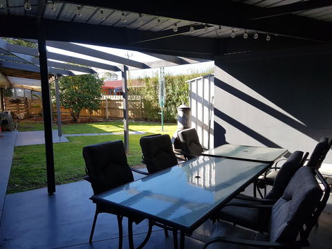 Kings Cottage - Hotel Accommodation 2