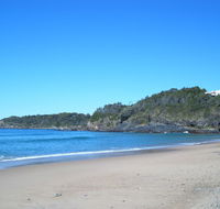 Korora Bay Beach House - Hotel Accommodation
