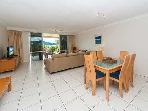 Lagoon 003 - Hotel Accommodation 3