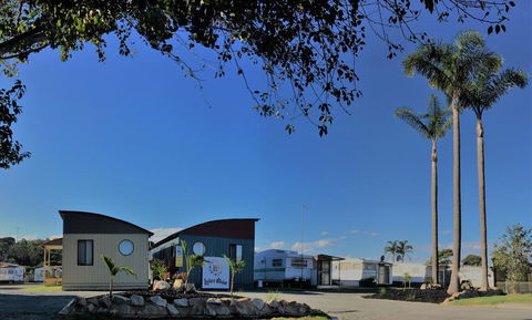 Lakes Main Holiday Park - Hotel Accommodation 1