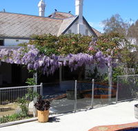 Langford House BB - Hotel Accommodation