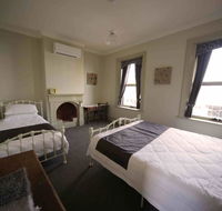 Latrobe Art Apartments - Hotel Accommodation