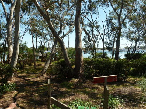Lilys By The Lake - Raymond Island Accommodation - Hotel Accommodation 2