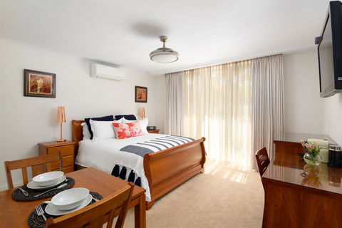 Luna Blu - Luxury B&B - Hotel Accommodation 0