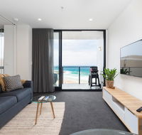 Luxury Beachfront Apartment In Newcastle - Hotel Accommodation