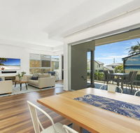 Luxury on Currumbin Beach - Hotel Accommodation