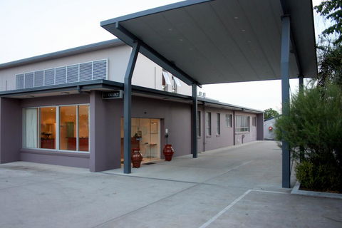 Mackellar Motel - Hotel Accommodation 1