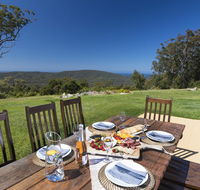 Magic Mountain at Smiths Lake - Hotel Accommodation