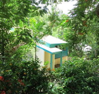 Magnetic Reef Apartments Unit 3 - Hotel Accommodation