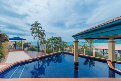 Magnificence At Airlie - Hotel Accommodation 0