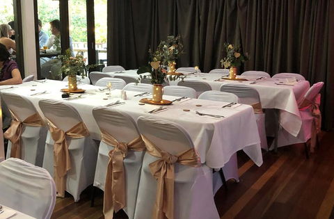 Maleny Hotel - Hotel Accommodation 2