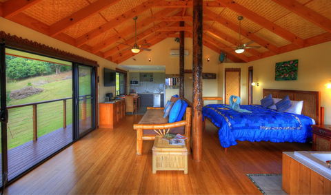 Maleny Tropical Retreat - Hotel Accommodation 2
