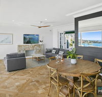 Manly Panorama - Northern Beaches Holiday House - Hotel Accommodation