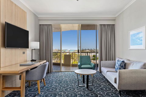 Mantra Twin Towns - Hotel Accommodation 1