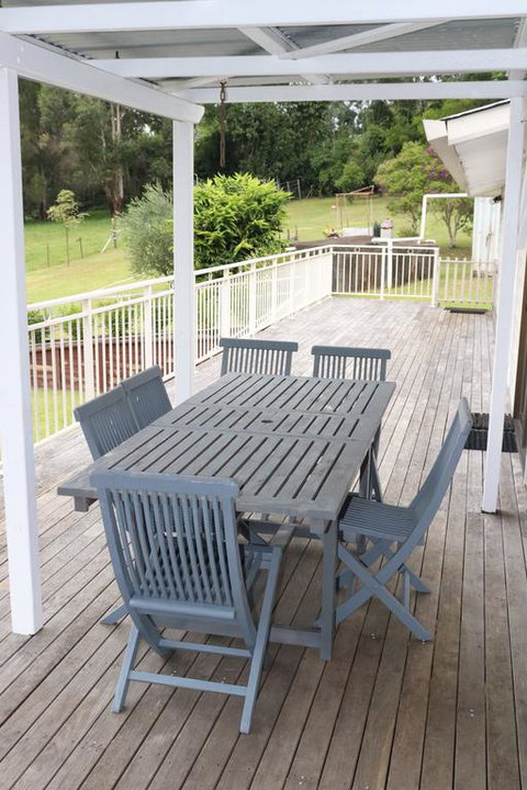 Mapleton Falls Farm House - Hotel Accommodation 2