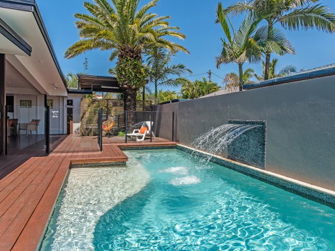Marcoola House, Pet Friendly, Sunshine Coast - Hotel Accommodation 0