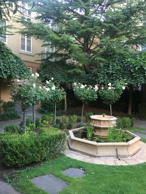 MCG, Rod Laver, City - Best Location In Melbourne - Hotel Accommodation 2