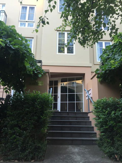 MCG, Rod Laver, City - Best Location In Melbourne - Hotel Accommodation 1