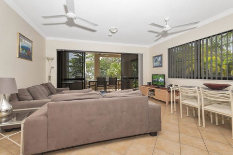 Mediterranean Beachfront Apartments - Hotel Accommodation 1