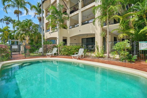 Mediterranean Beachfront Apartments - Hotel Accommodation 0