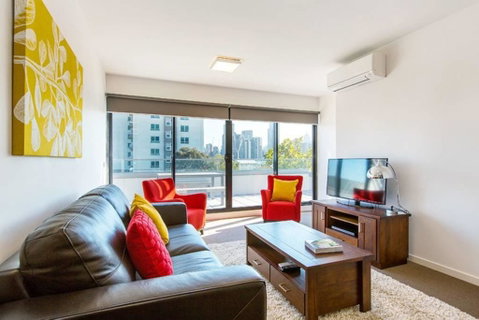 Melbourne City Views - Hotel Accommodation 1