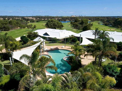 Mercure Bunbury Sanctuary Golf Resort - Hotel Accommodation 0