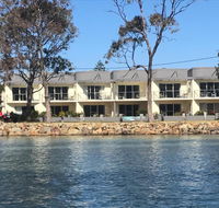 Merimbula Lake Apartments - Hotel Accommodation