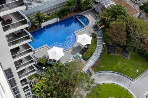 Meriton Suites Broadbeach - Hotel Accommodation 0