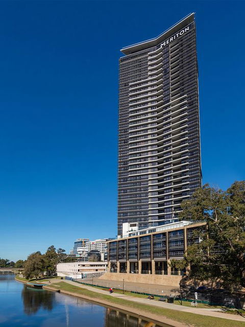 Meriton Suites Church Street, Parramatta - Hotel Accommodation 3