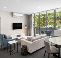 Meriton Suites Waterloo - Hotel Accommodation