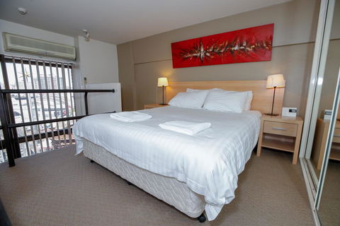Metro - Hotel Accommodation 1