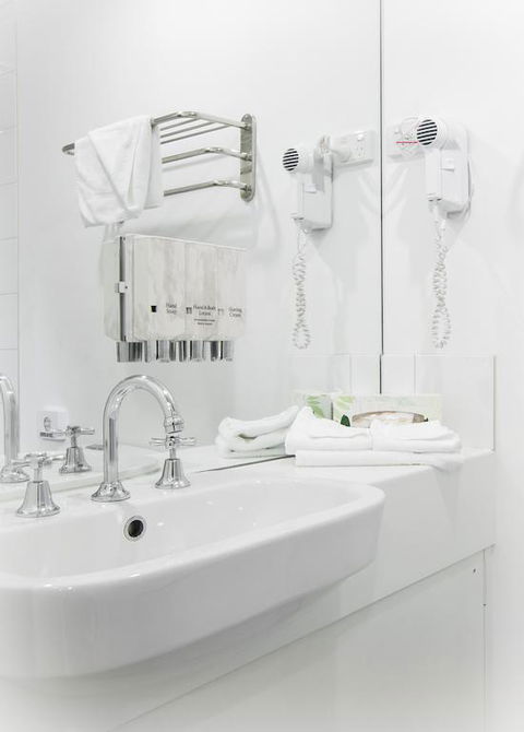 Miami Hotel Melbourne - Hotel Accommodation 3