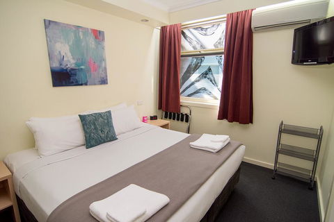 Miami Hotel Melbourne - Hotel Accommodation 1