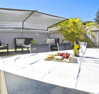 Middle Sea - perfect for two families - Hotel Accommodation