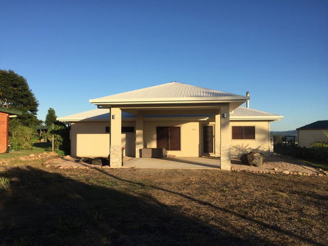 MilaViews - Hotel Accommodation 2