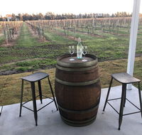 Milawa Vineyard Views - Guesthouse 1 - Hotel Accommodation