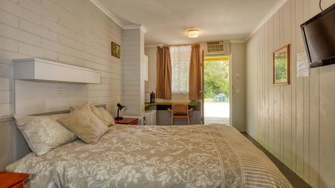 Millers Cottage Motel - Hotel Accommodation 2
