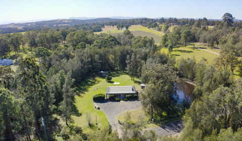 Misty Glen Cottage - Hotel Accommodation 1