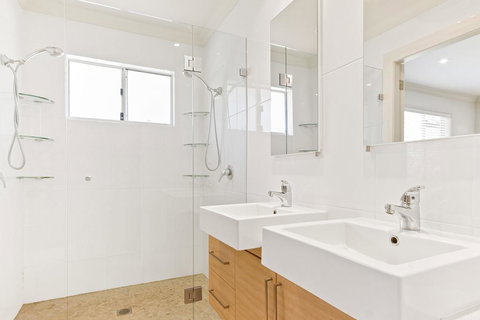 MITCHELL PARADE 120, MOLLYMOOK - Hotel Accommodation 3