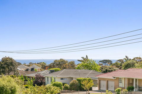 Modern Seaside Getaway Mornington - Hotel Accommodation 2