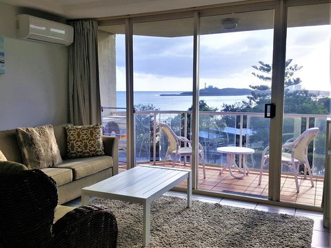 Mooloolaba Beachfront Apartment - Hotel Accommodation 2