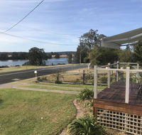Moruya Holiday House - Hotel Accommodation