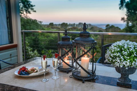 Mountain Whispers Chatelaine Valley - Hotel Accommodation 0