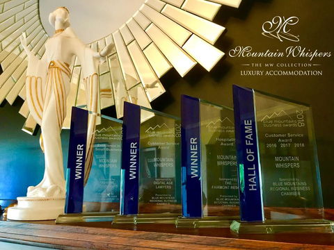 Mountain Whispers Chatelaine Valley - Hotel Accommodation 2