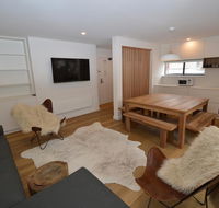 Mowamba A1 - Hotel Accommodation